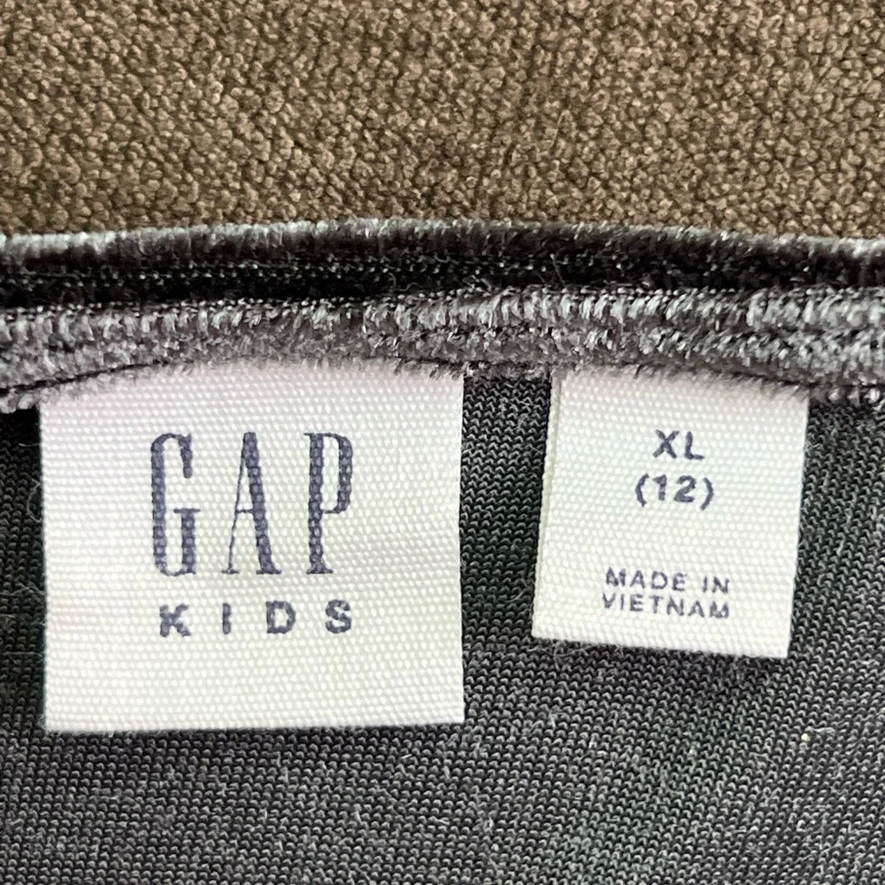 GAP soft gray